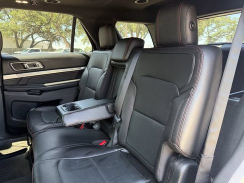Used 2018 Ford Explorer Sport w/ Equipment Group 401A AWD/4WD image 16