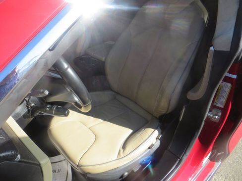 Used 2013 Tesla Model S Performance image 16