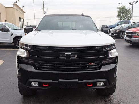 Used 2021 Chevrolet Silverado 1500 LT Trail Boss w/ Convenience Package II AWD/4WD image 2