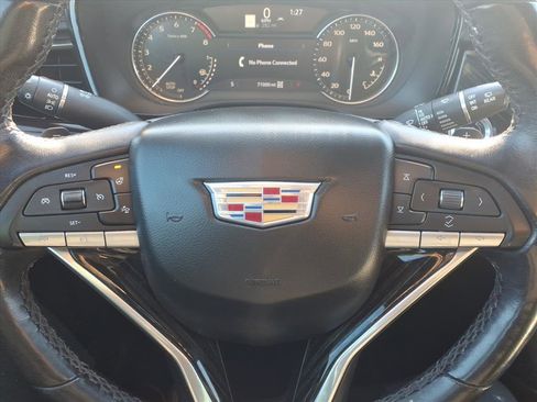 Certified 2021 Cadillac XT6 Premium Luxury image 11