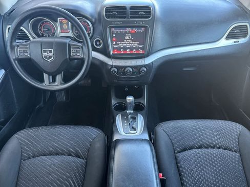 Used 2019 Dodge Journey SE AWD/4WD image 3
