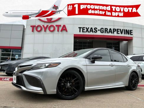 Used 2021 Toyota Camry XSE FWD image 1