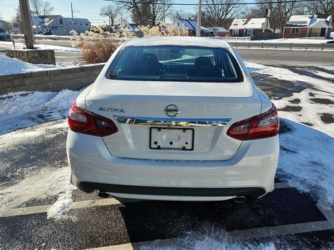 Used 2018 Nissan Altima 2.5 S w/ S Convenience Package image 4