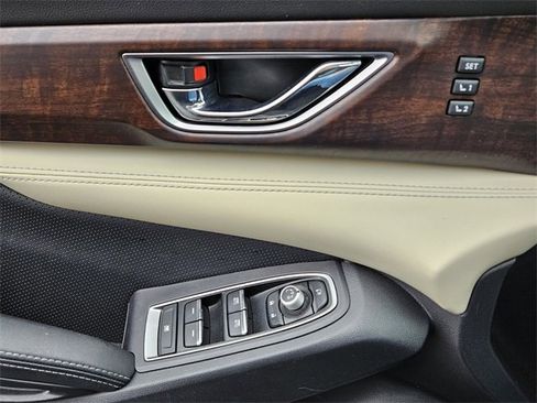 Used 2022 Subaru Ascent Touring image 31