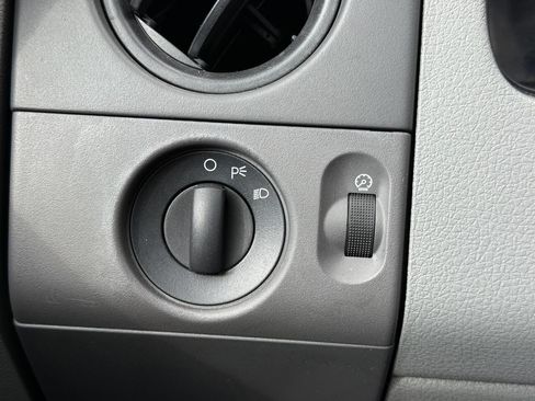 Used 2007 Ford F150 STX image 11