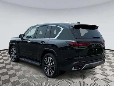 Used 2025 Lexus LX 700h Luxury AWD/4WD image 4