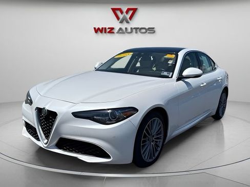 Used 2018 Alfa Romeo Giulia Ti w/ Quick Order Package 22X Lusso AWD/4WD image 1