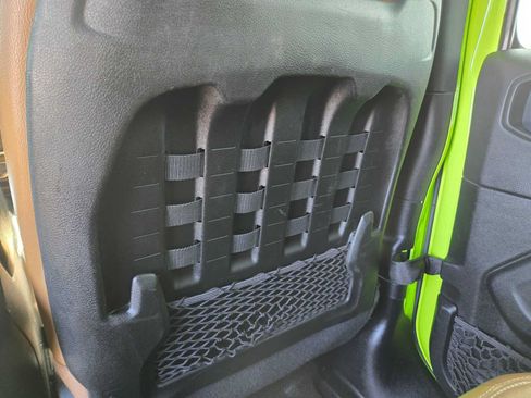 Used 2021 Jeep Wrangler Unlimited Rubicon 4xe AWD/4WD image 26