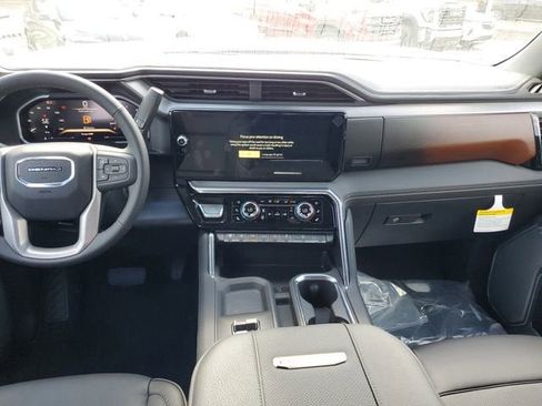 New 2026 GMC Sierra 3500 Denali w/ Denali Reserve Package AWD/4WD image 15