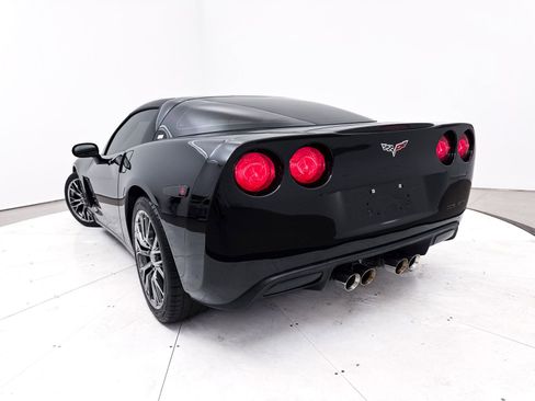 Used 2008 Chevrolet Corvette Coupe w/ Z51 Performance Package RWD image 6