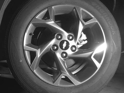 Used 2025 Chevrolet Trax LT image 14