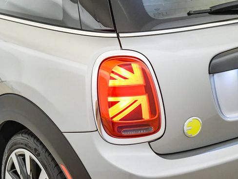 Certified 2024 MINI Cooper SE FWD image 12