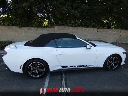 Used 2024 Ford Mustang Convertible RWD image 65