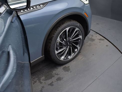 New 2026 Lincoln Aviator Reserve w/ Luxury Package AWD/4WD image 18