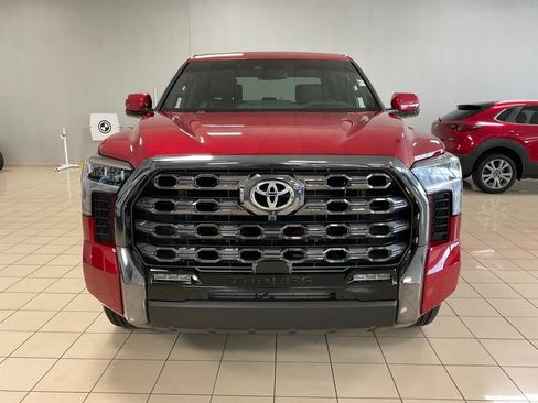 Used 2025 Toyota Tundra Platinum AWD/4WD image 2