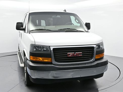 Used 2024 GMC Savana 2500 w/ Driver Convenience Package RWD image 2