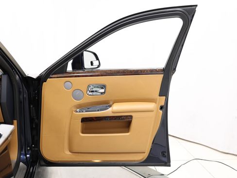 Used 2016 Rolls-Royce Ghost image 73