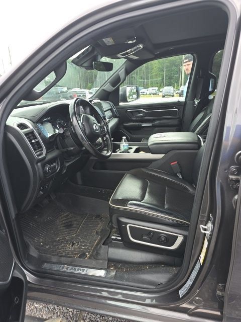 Used 2021 RAM 1500 Laramie w/ Sport Appearance Package AWD/4WD image 8