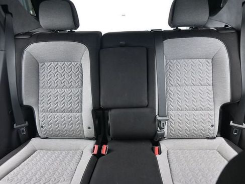 Used 2022 Chevrolet Equinox LS w/ LS Convenience Package FWD image 24