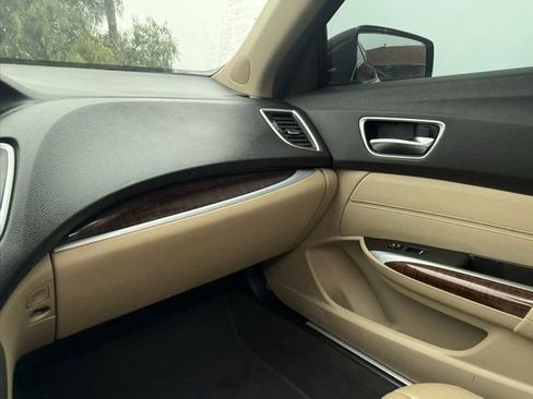 Used 2020 Acura TLX image 28