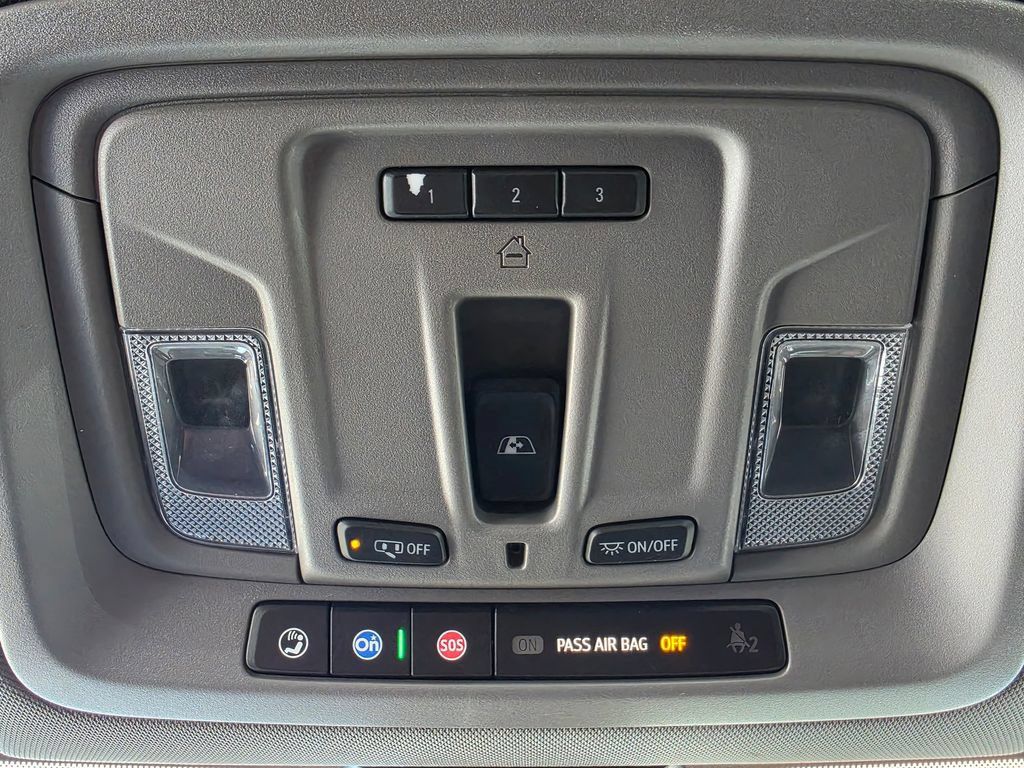 Used 2019 Chevrolet Silverado 1500 LTZ AWD/4WD image 64