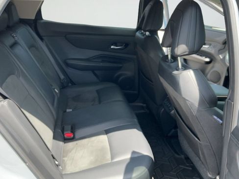 Used 2025 Nissan Ariya FWD image 43