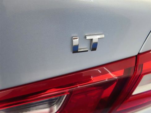 Used 2017 Chevrolet Malibu LT w/ Driver Confidence Package image 14