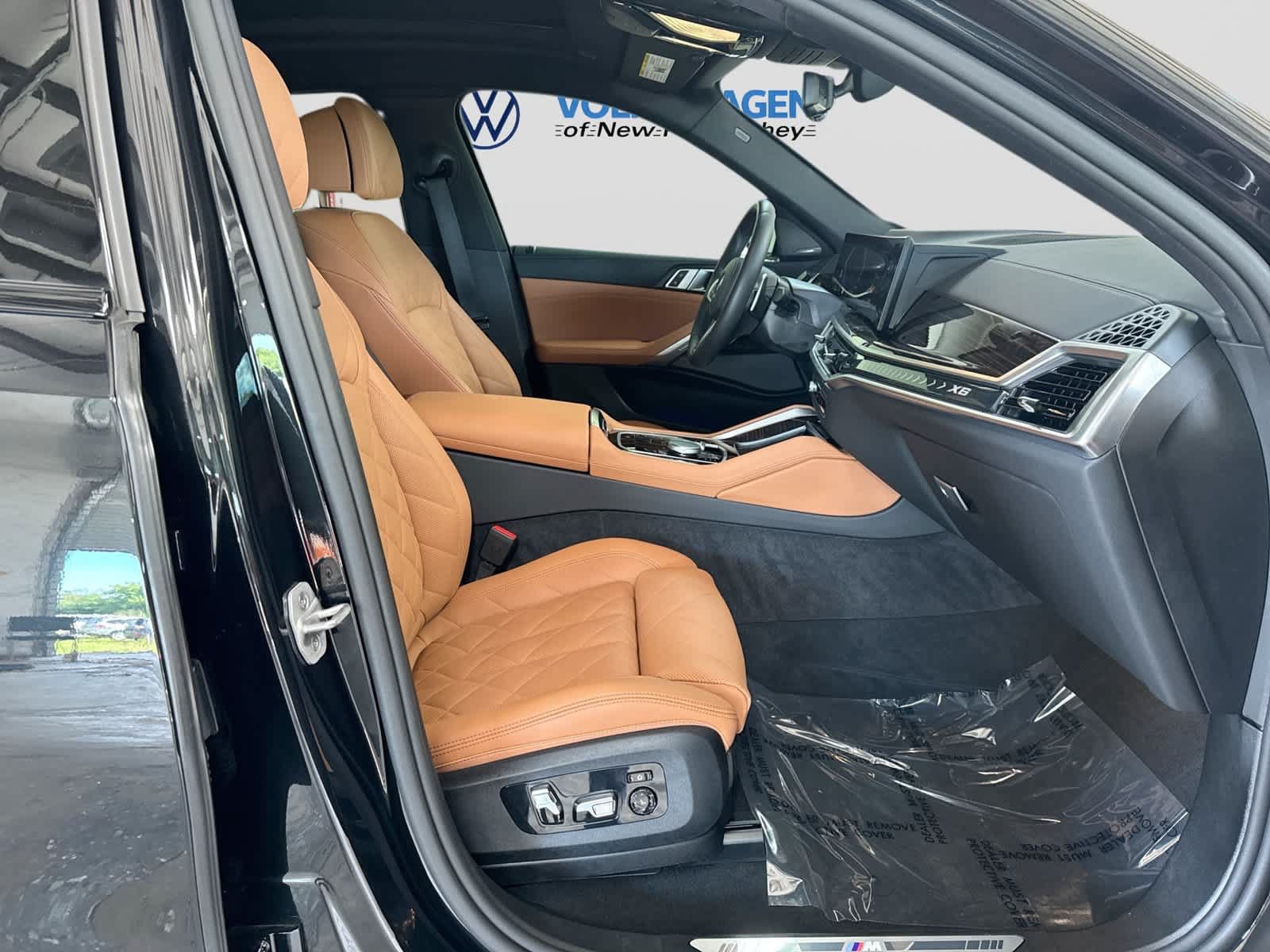 Used 2025 BMW X6 xDrive40i w/ Premium Package AWD/4WD image 26