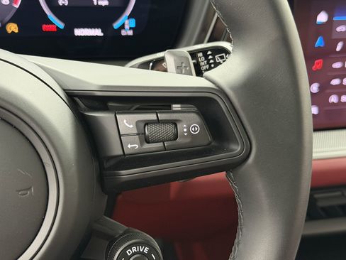 Certified 2025 Porsche Cayenne S AWD/4WD image 49