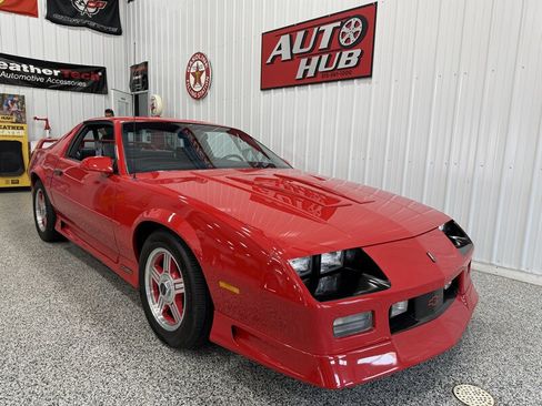 Used 1992 Chevrolet Camaro Z28 RWD image 4