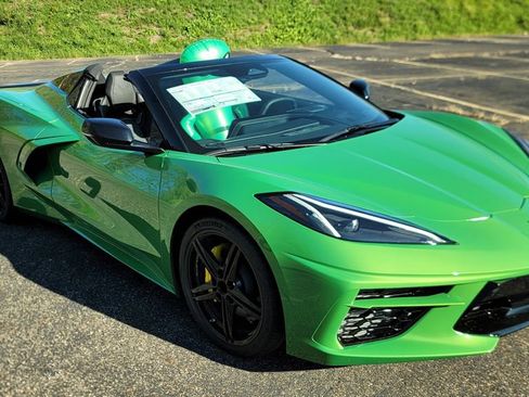 New 2026 Chevrolet Corvette Stingray Preferred Conv RWD image 16