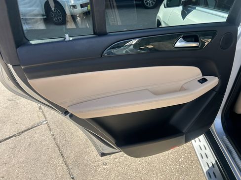 Used 2017 Mercedes-Benz GLS 450 4MATIC image 11