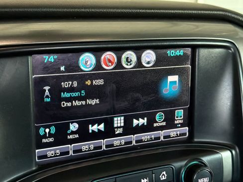 Used 2018 Chevrolet Silverado 1500 LT w/ LT Convenience Package RWD image 18