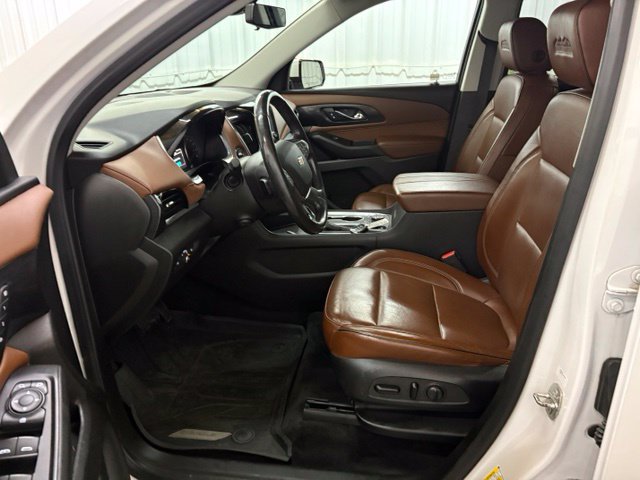Used 2019 Chevrolet Traverse High Country w/ LPO, Floor Liner Package AWD/4WD image 34