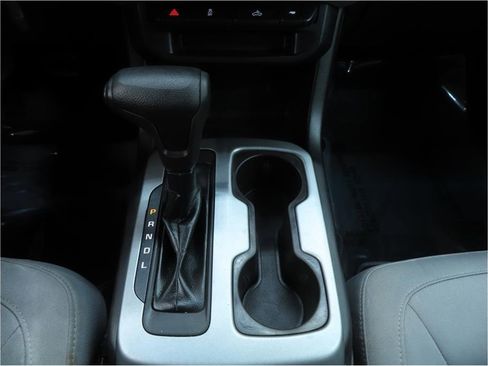 Used 2019 Chevrolet Colorado LT image 16