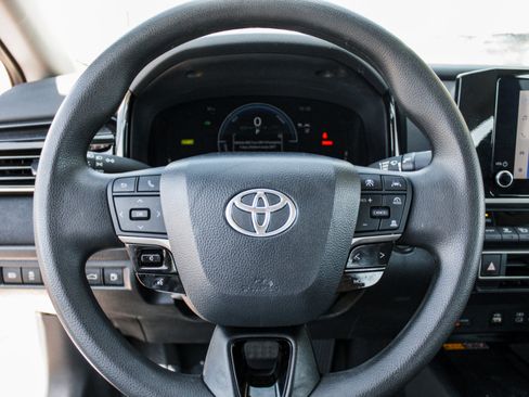 Used 2025 Toyota Camry LE FWD image 11