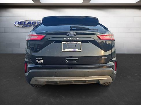 Used 2022 Ford Edge SEL w/ Convenience Package image 5