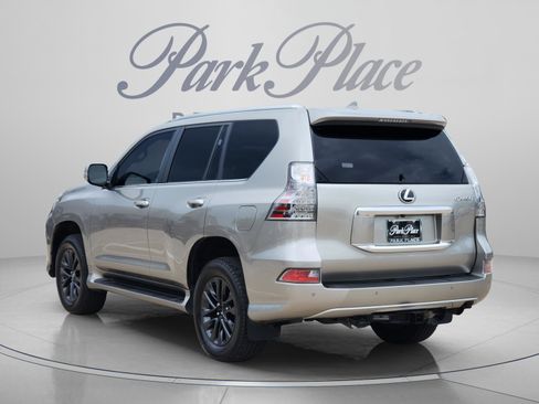 Used 2023 Lexus GX 460 Premium w/ Premium Plus Package AWD/4WD image 3
