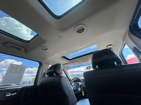 Used 2011 Ford Flex Limited FWD image 28