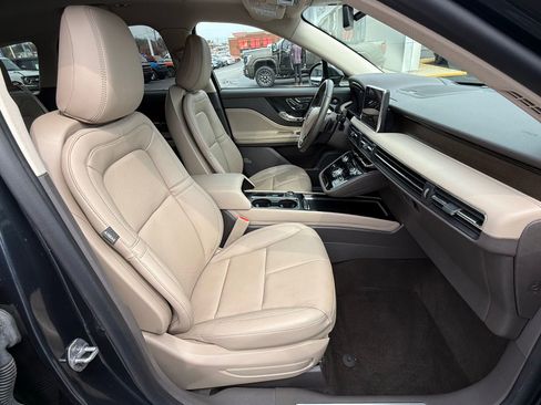 Used 2022 Lincoln Corsair Reserve w/ Equipment Group 201A image 18