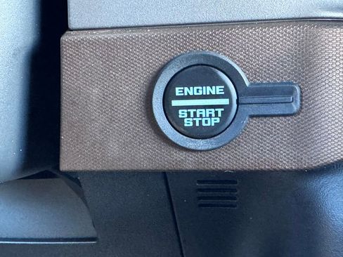 Used 2023 Ford Bronco Outer Banks image 7