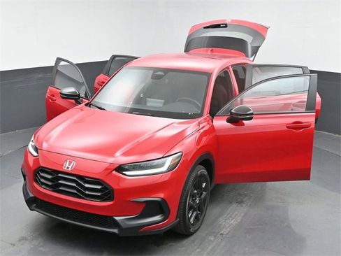 Used 2025 Honda HR-V Sport image 43