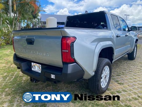 Used 2024 Toyota Tacoma SR RWD image 7