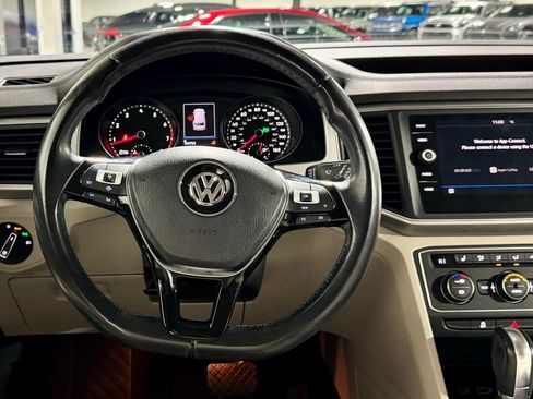 Used 2019 Volkswagen Atlas SE w/ Towing Package image 14