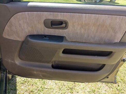 Used 2002 Honda CR-V LX image 32