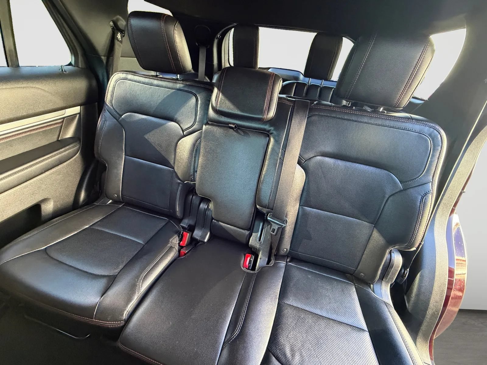Used 2018 Ford Explorer Sport w/ Equipment Group 401A AWD/4WD image 15