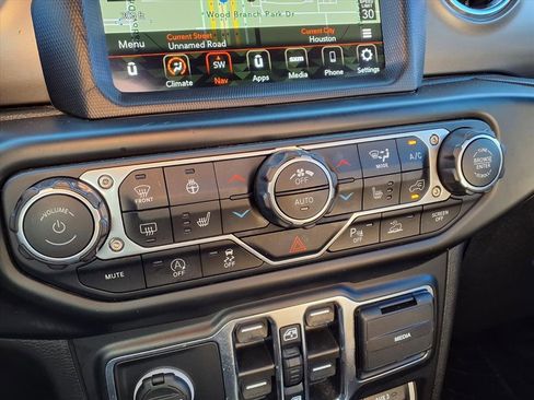 Used 2022 Jeep Wrangler Unlimited Rubicon w/ LED Lighting Group image 22