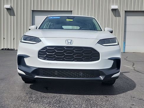 Used 2023 Honda HR-V LX image 2