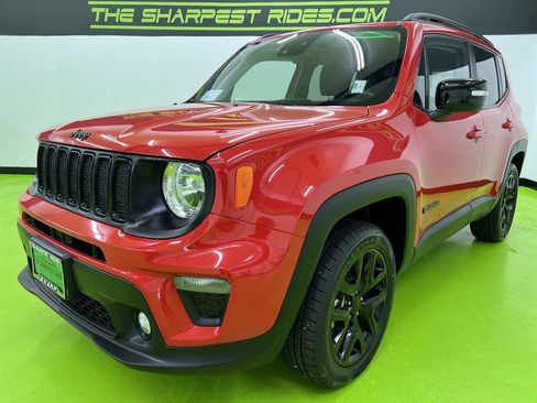 Used 2023 Jeep Renegade Altitude AWD/4WD image 5