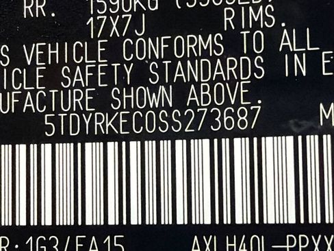 Used 2025 Toyota Sienna XLE FWD image 32
